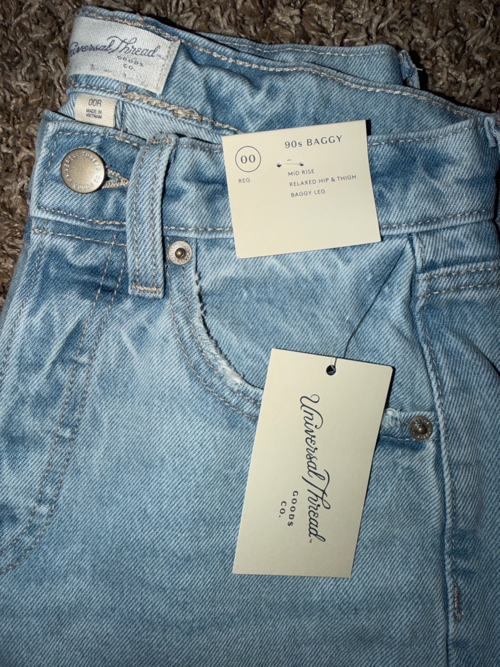 Universal Thread 90's Baggy Jean - Picture 2 of 6